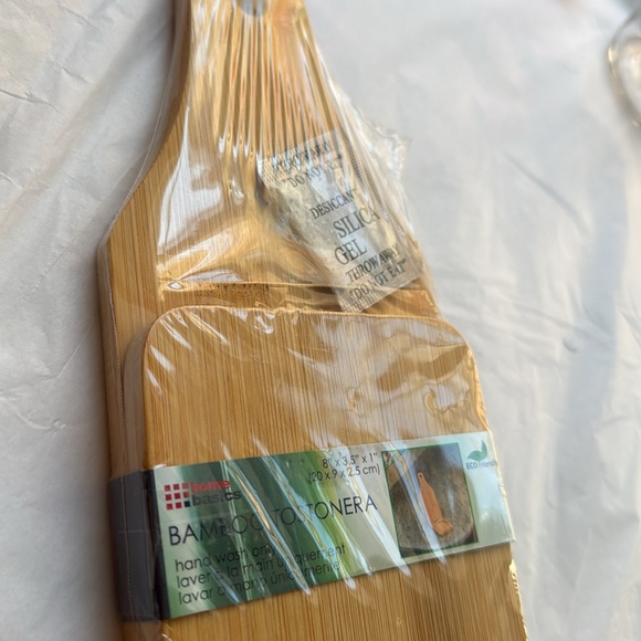 Home Basics Bamboo
Tostonera Plaintain Press - Large 4.5" x 10" - Picture 5 of 5